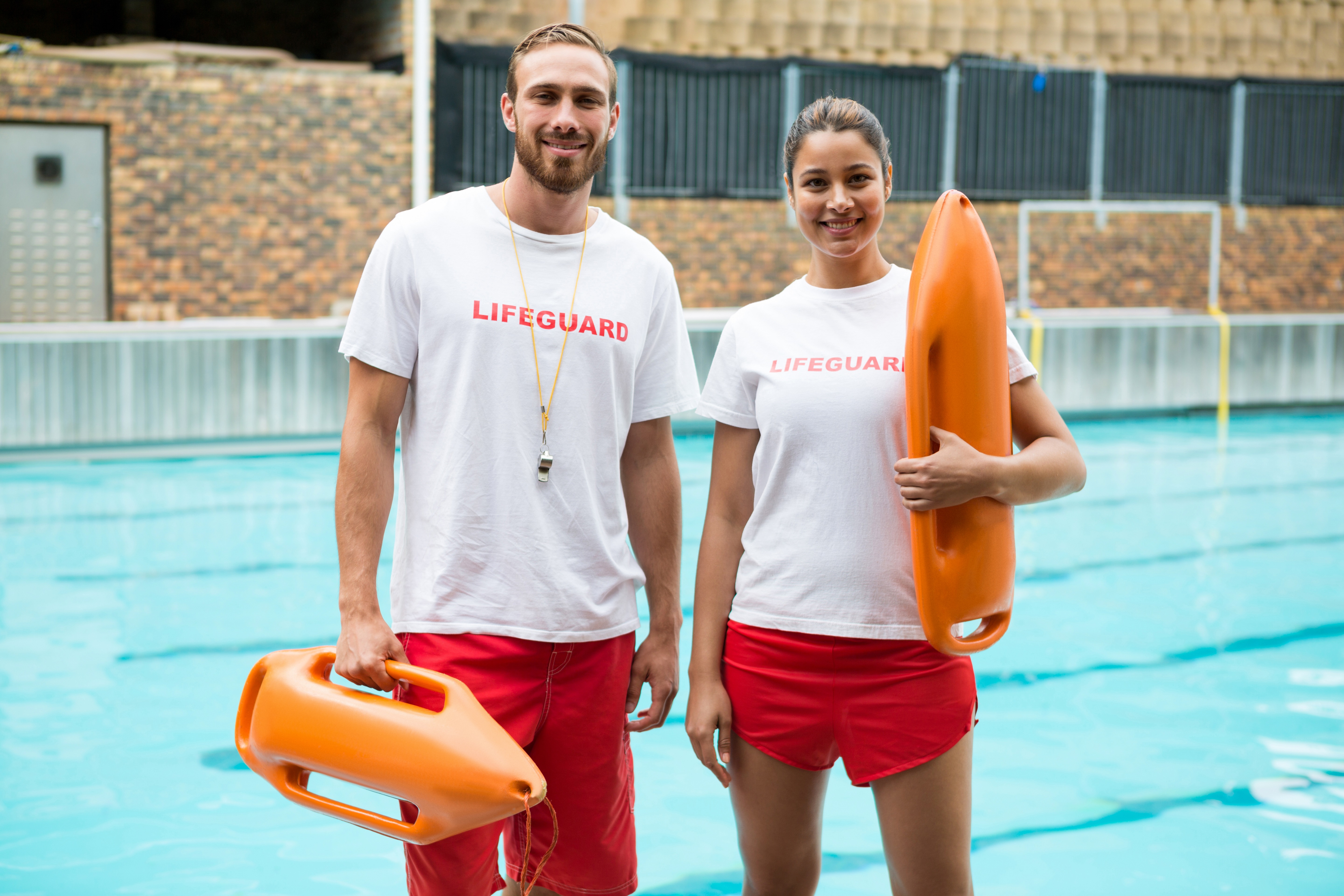 cms/images/fachangestellter-fuer-baederbetriebe/lifeguard1.jpg cms/images/fachangestellter-fuer-baederbetriebe/lifeguard1.jpg